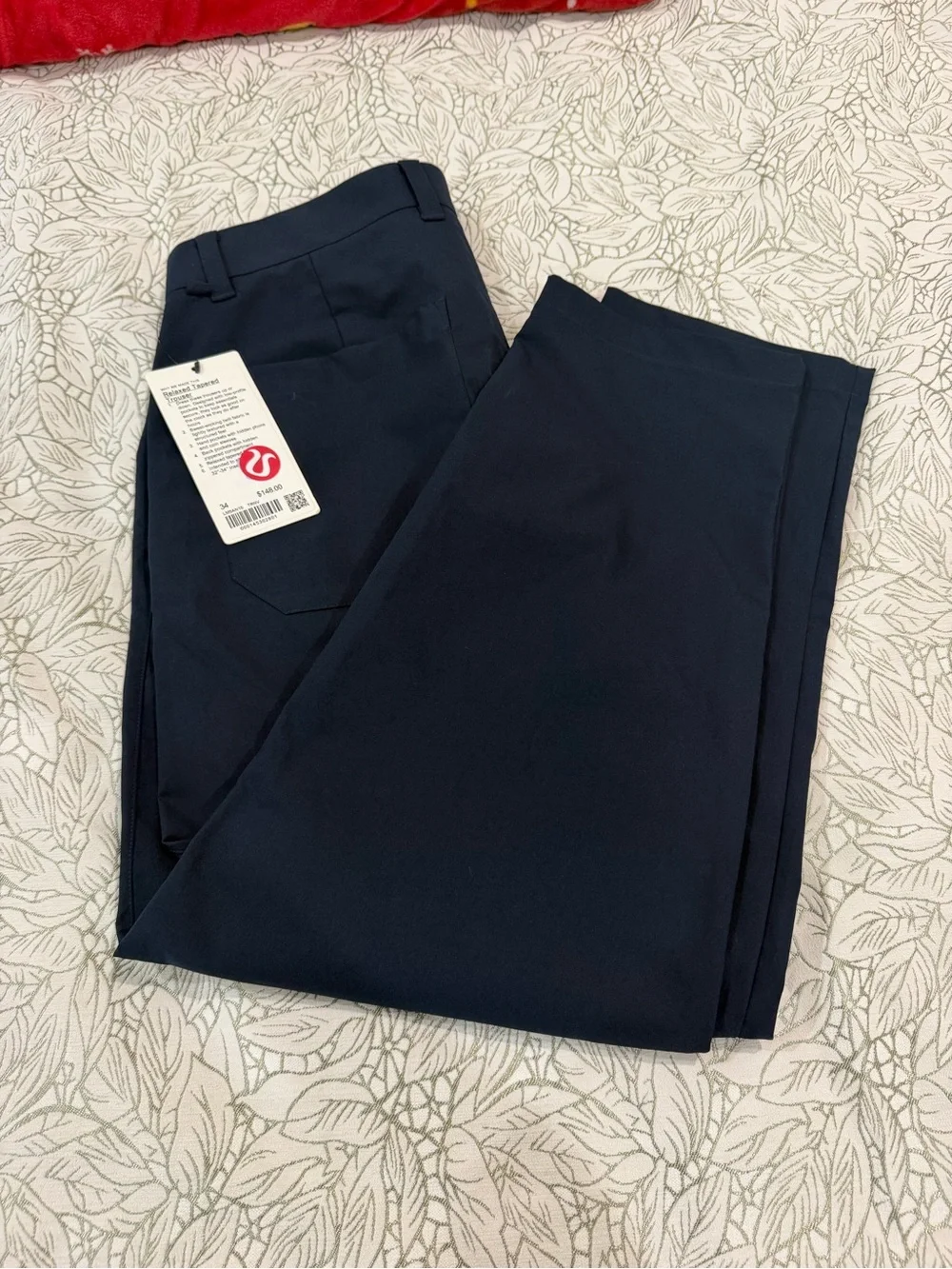 lululemon athletica Men's Dark Navy Chinos - Picture 1 of 7